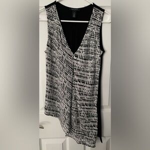 White House Black Market Graphic Sleeveless Tunic